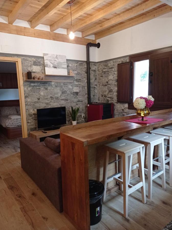 Casa Rural Gueilones, Parque Natural De Ponga Sobrefoz Exteriér fotografie