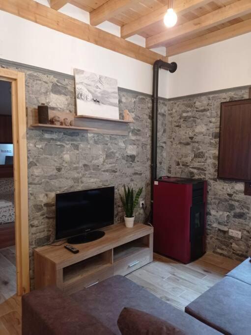 Casa Rural Gueilones, Parque Natural De Ponga Sobrefoz Exteriér fotografie